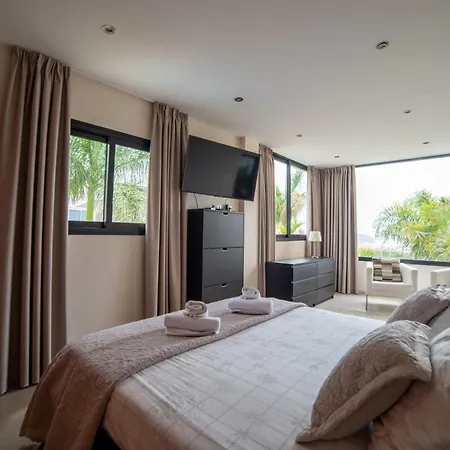 Вілла Luxe Detached Julia Tenerife *