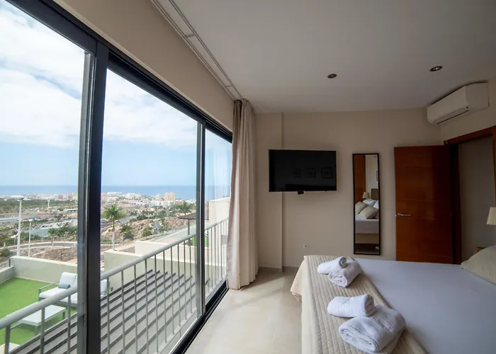 Luxe Detached Julia Tenerife Вілла