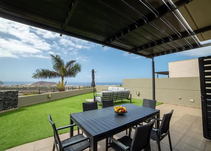 Вілла Luxe Detached Julia Tenerife