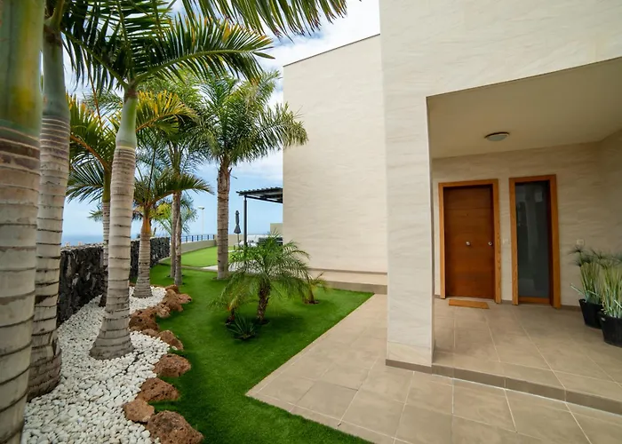 Luxe Detached Julia Tenerife Вілла *